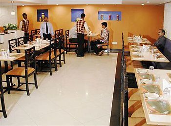 حيدر أباد Rajdhani المظهر الخارجي الصورة
